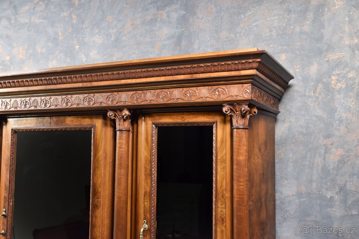 UNIKÁTNÍ STAROŽITNÁ SKŘÍŇ v Empírovém Stylu 1950 - 3