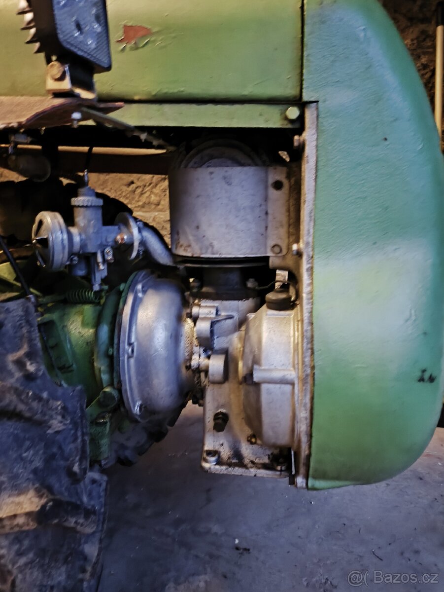 Stabilní benzínový motor 2takt PF 62 - 3