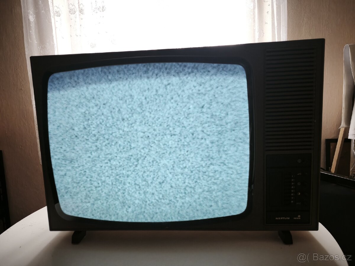 Černobílá televize Tesla Neptun - 3