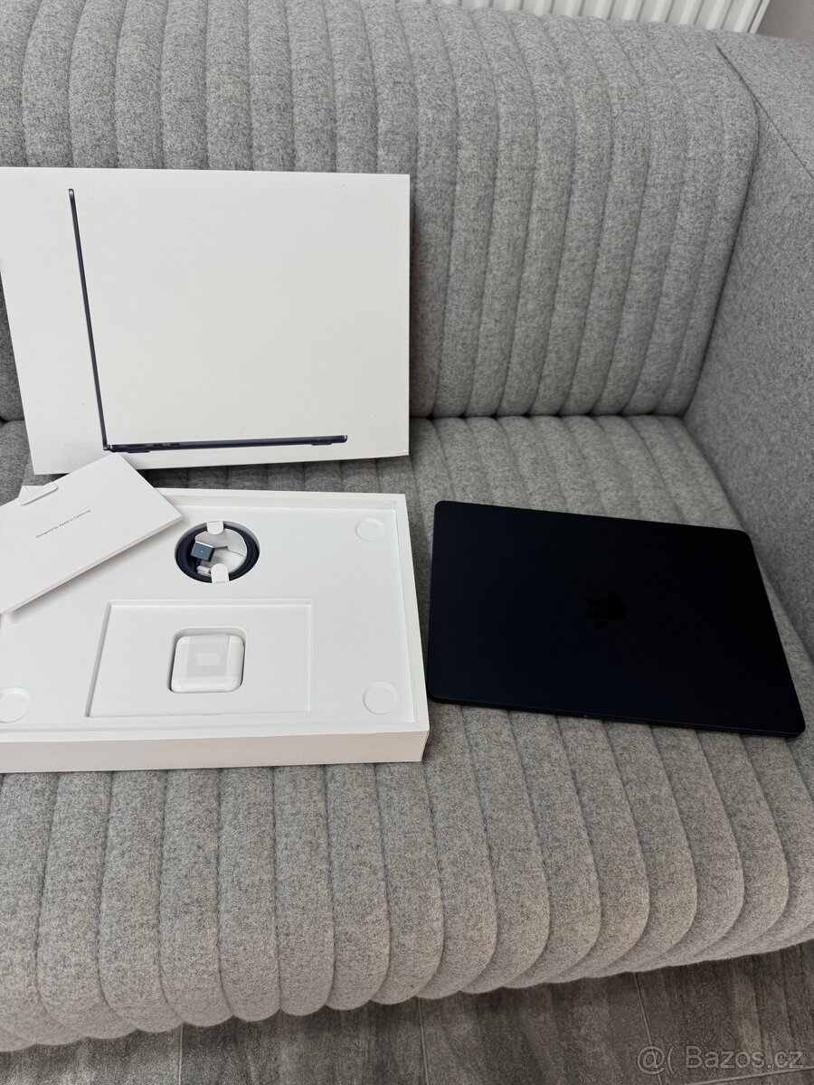 MacBook Air M4 16/512 Midnight Nový - 3