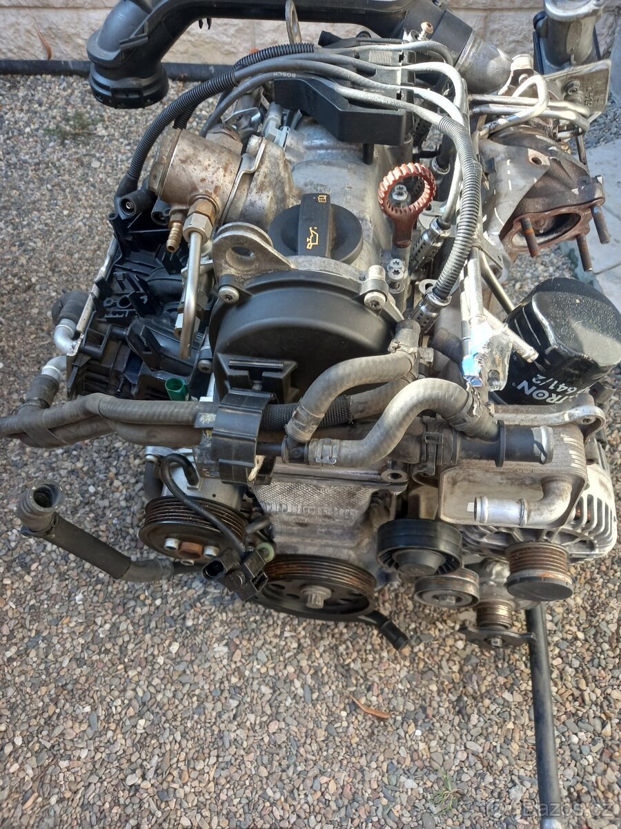 Škoda octavia 2 motor 1.2 tsi 77kw - 3