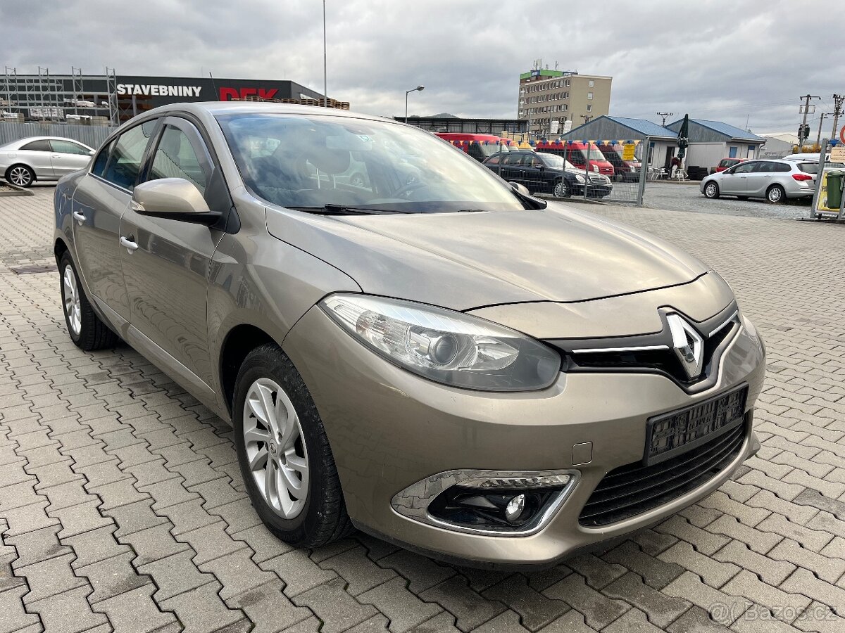 Renault Fluence 1.6i - 3