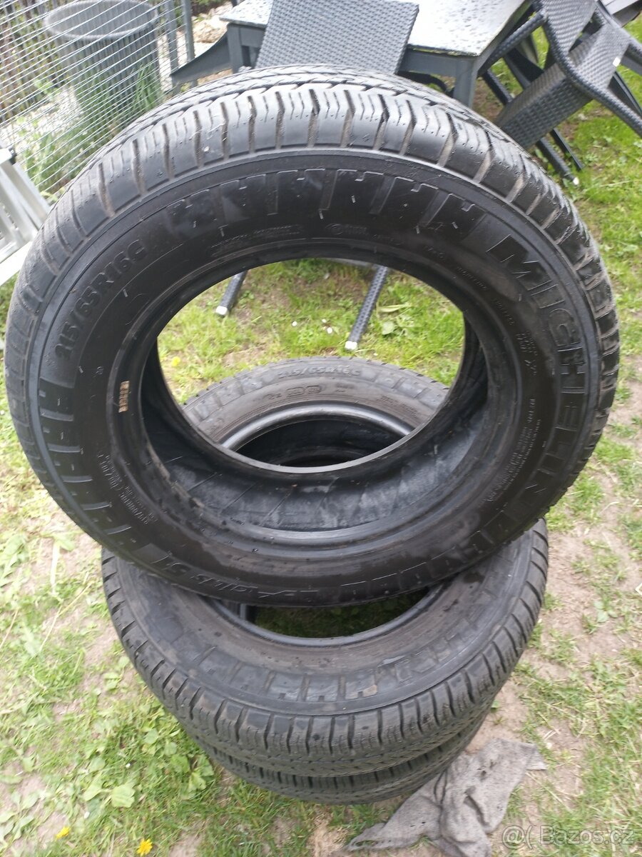 Pneu 215/65/16c - 3