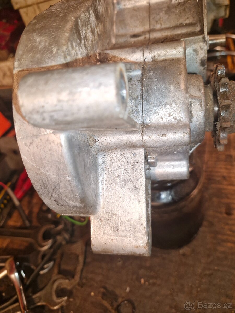 Polomotor babetta 210 - 3