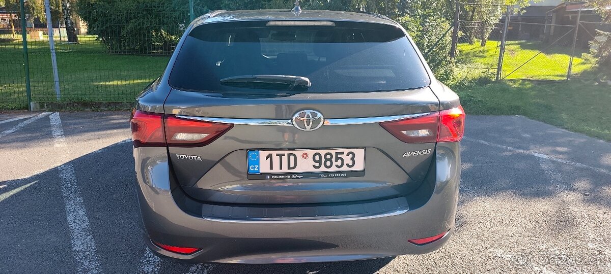 Prodám Toyotu Avensis 2.0D combi 2016 - 3