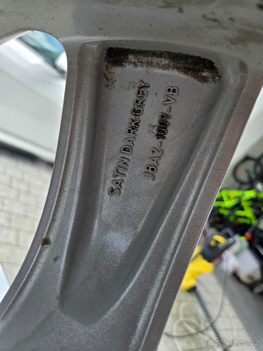 Alu kola Range Rover 255/55/19