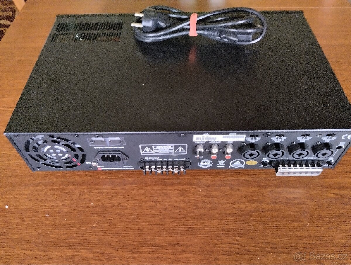 Zesilovač + 4 x reprobox s držákem na zeď - 3