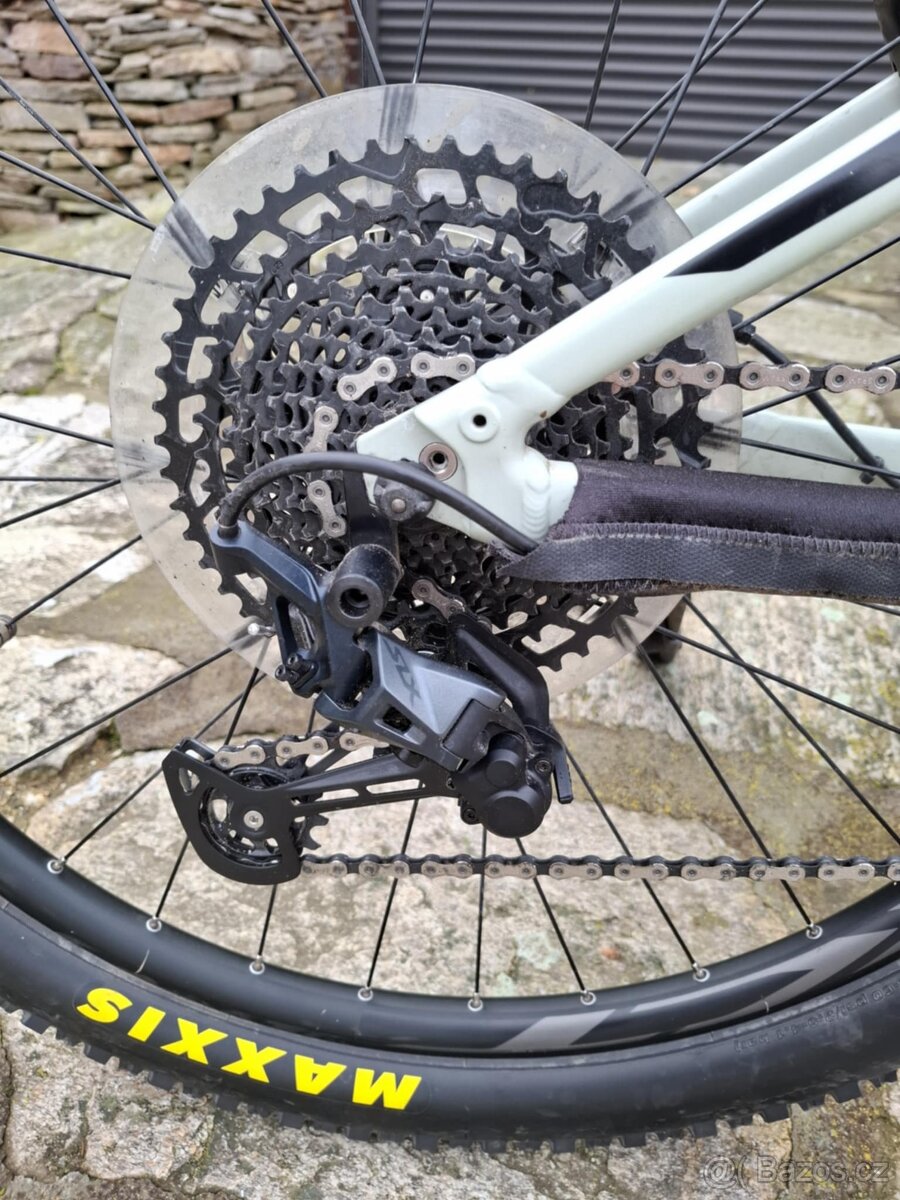 Elektrokolo GIANT celoodpružené - 3