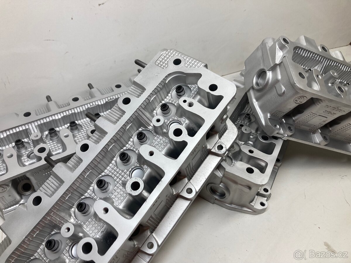 Hlava motoru Felicia - 3