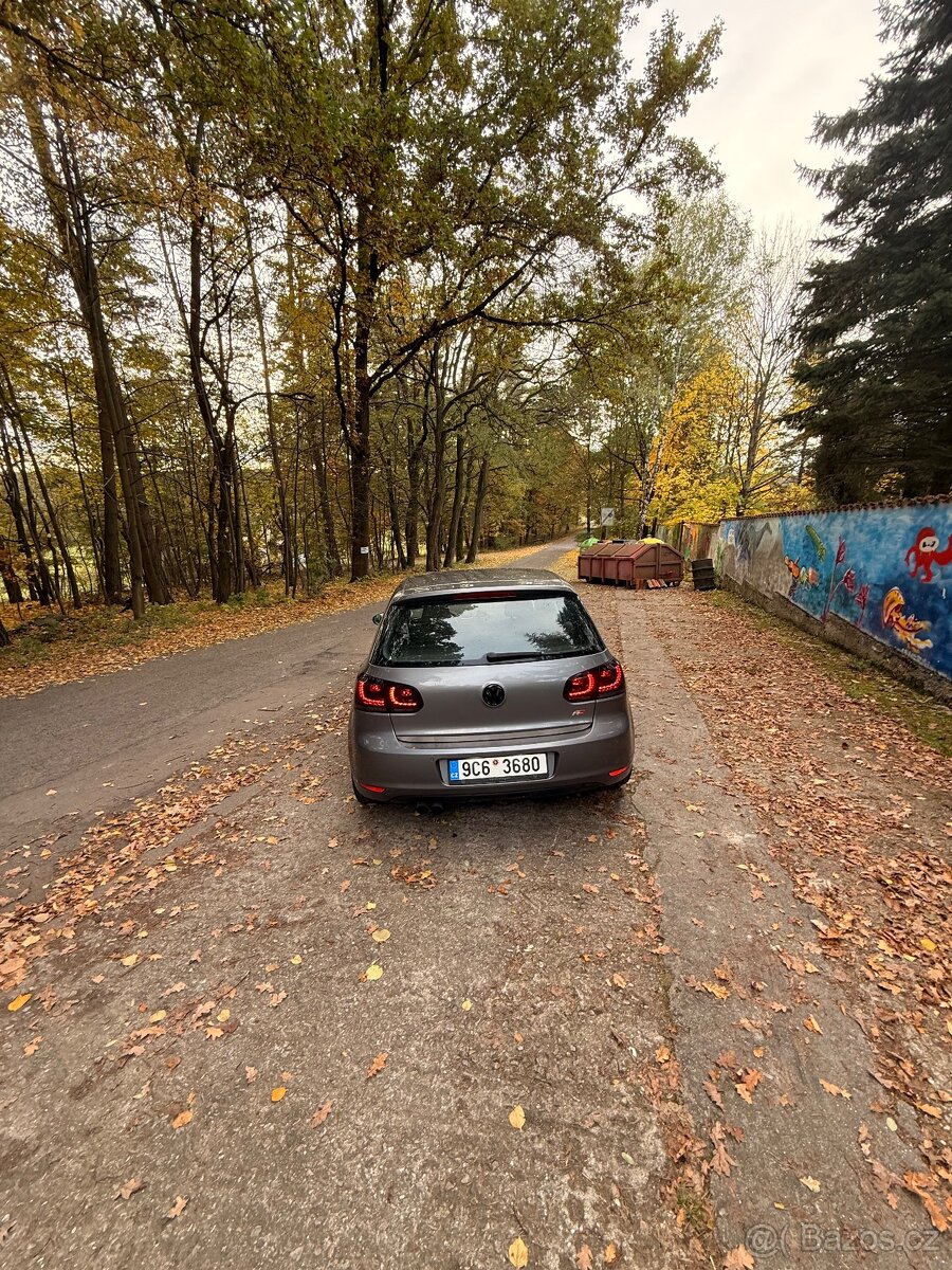 TOP: VW Golf VI 2,0TDI - GTI/GTD vzhled - 3