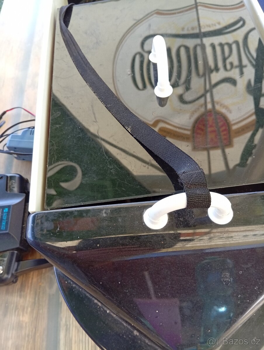 Prodám zavážecí loďku Zeus - 3