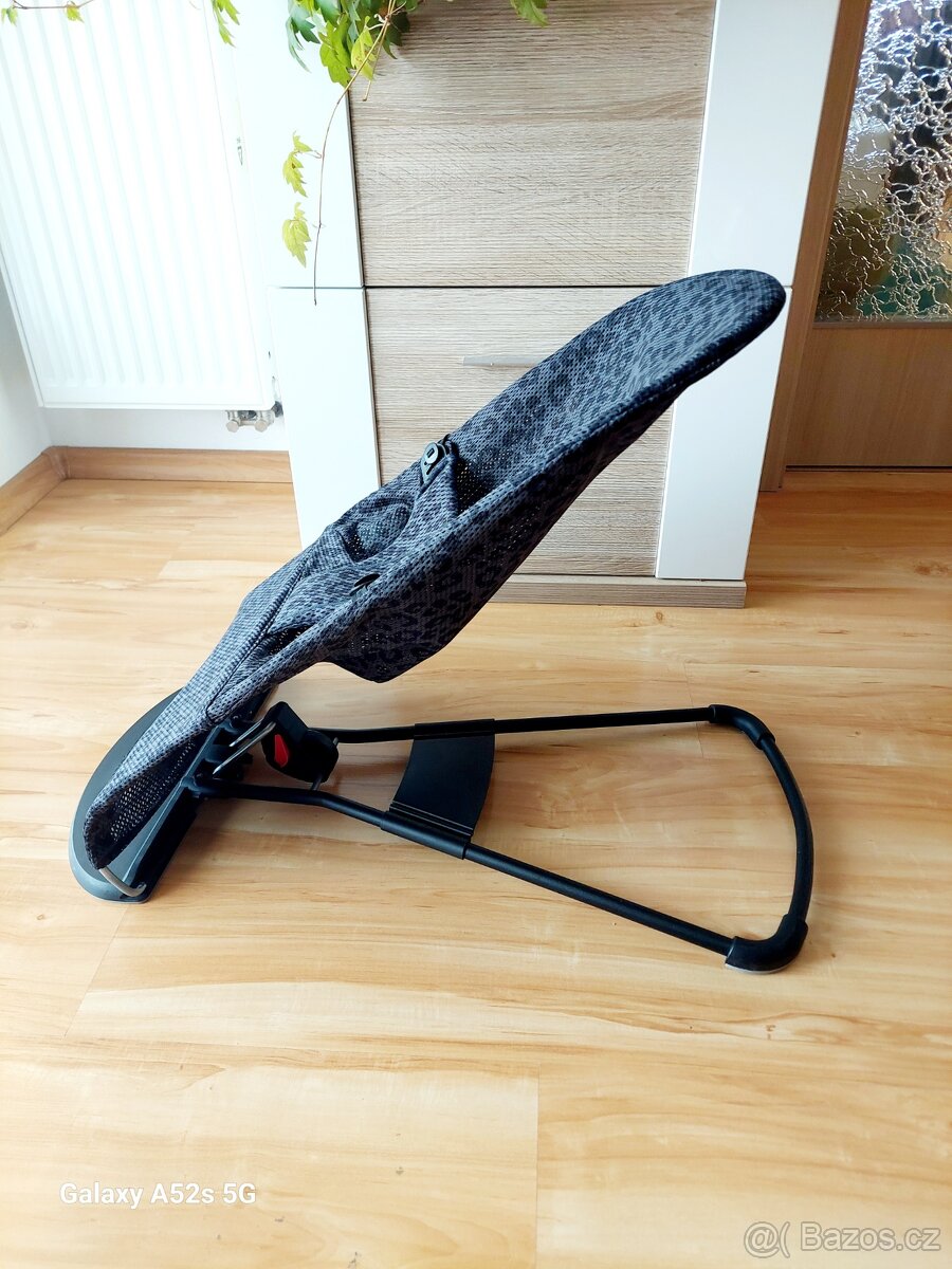 Lehátko Babybjörn s mesh potahem - 3