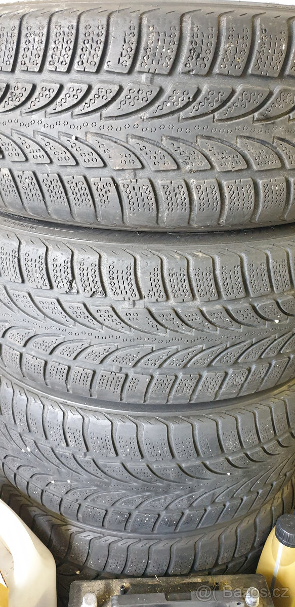 Sada 4 ks alu disků R16 se zimnimi pneu Nokian 205/55 R16 - 3