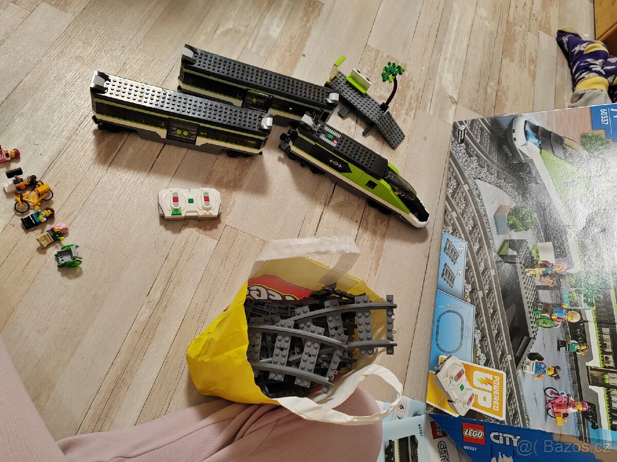 Lego city vlak 60337 - 3