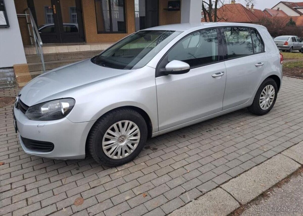 Volkswagen Golf 1,6 TDI nafta manuál 66 kw - 3