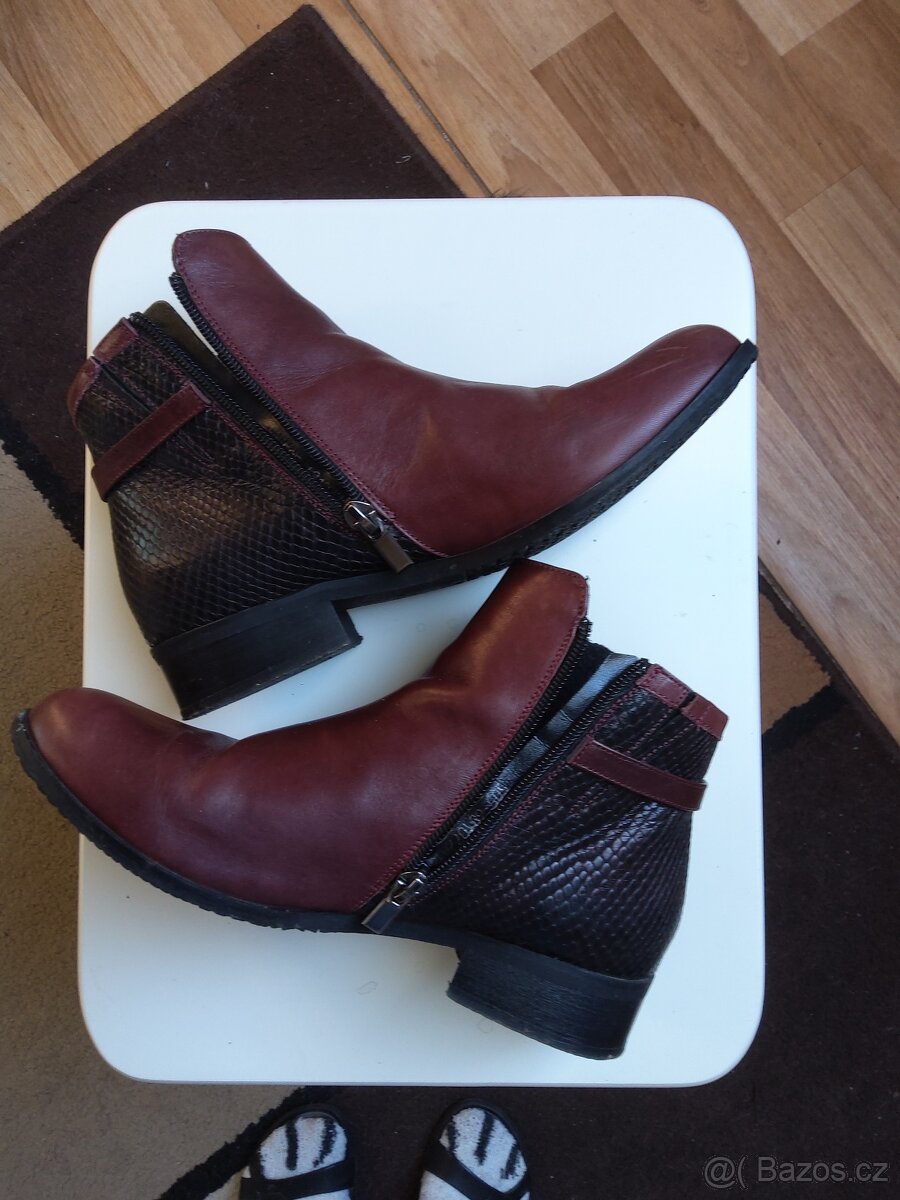 Nádherné kožené kotníčkové boty - 3