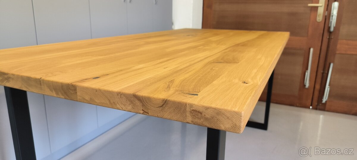 Dubový jídelní stůl - 3