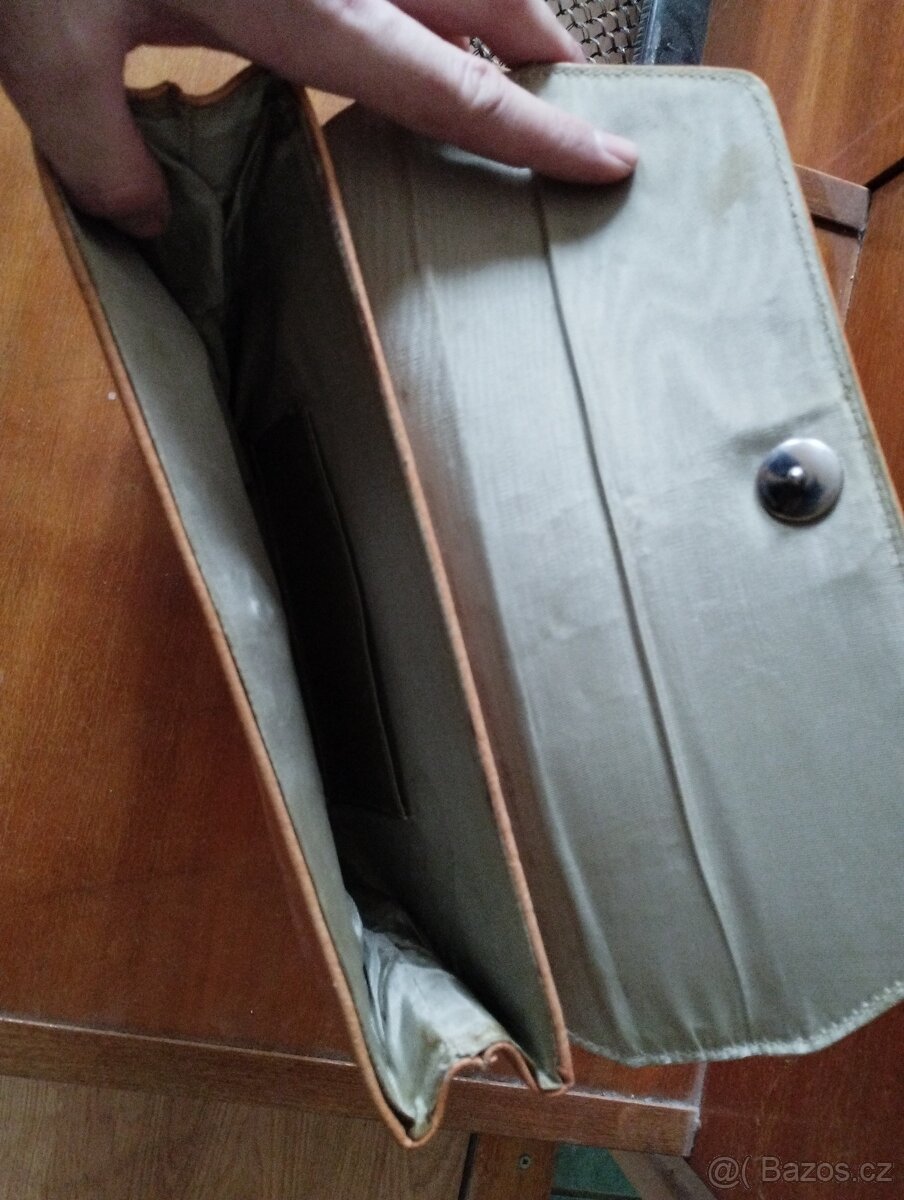 Staré kožené kabelky, psaníčka - 3