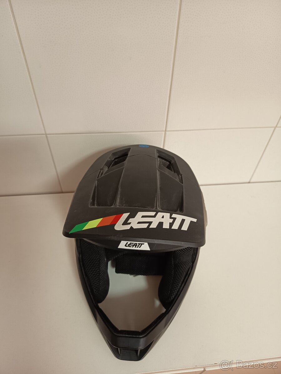 Cyklistická MTB helma - 3