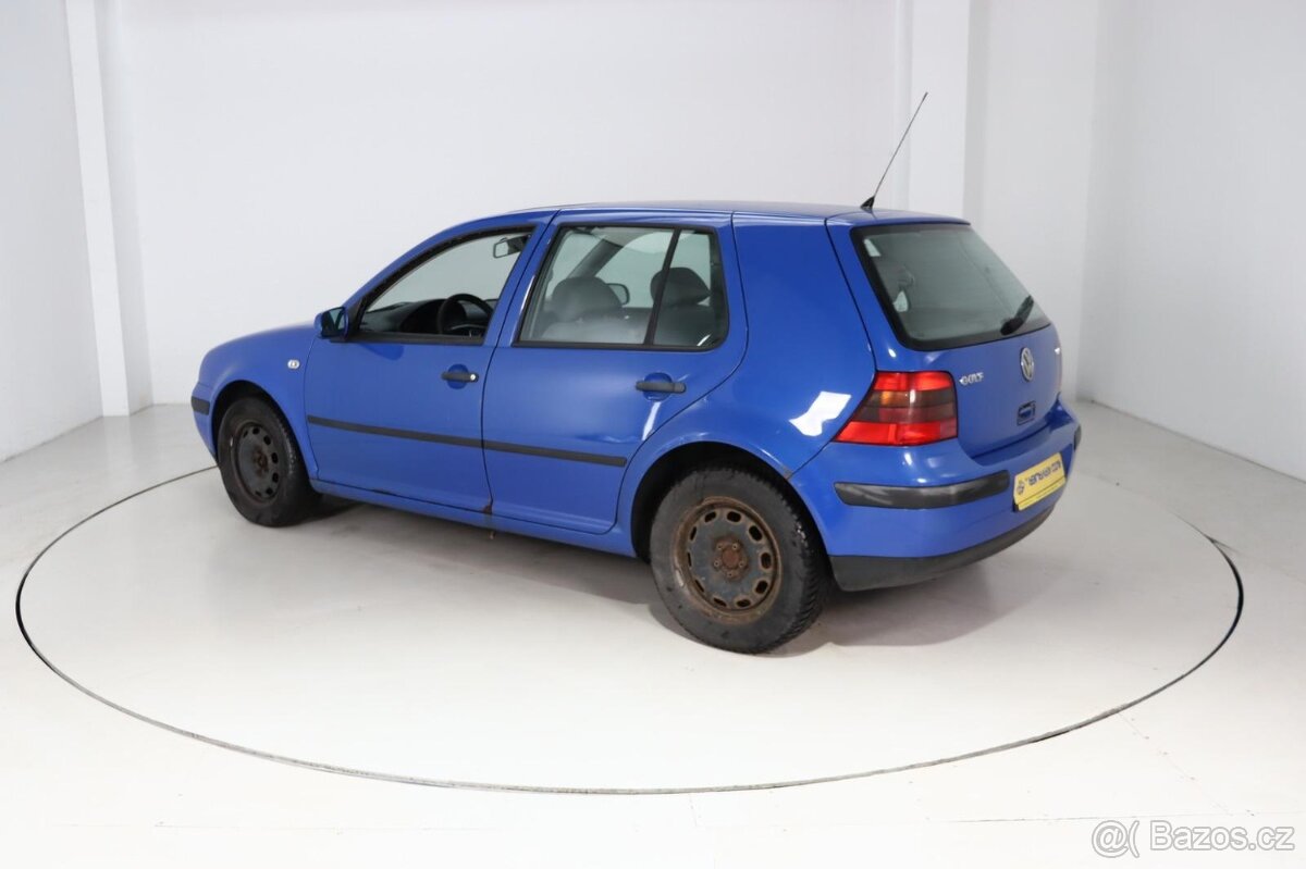 Volkswagen Golf IV 1.9TDI - 3