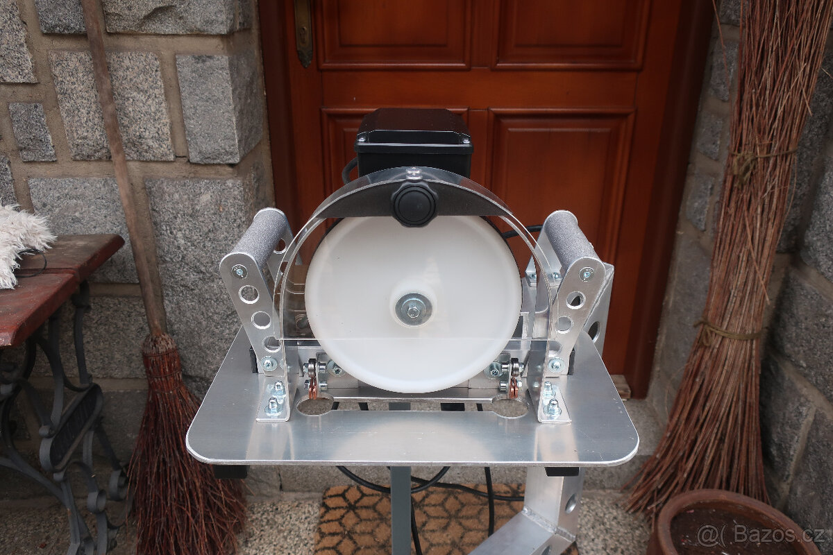 Pásová pila tesařská - 3