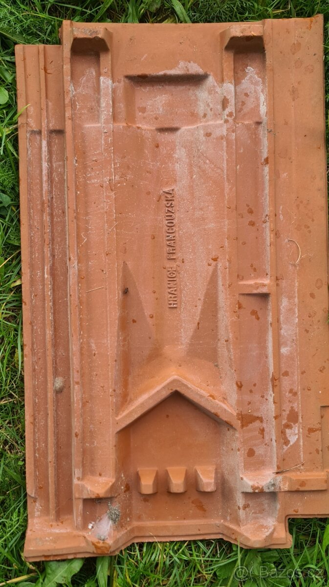 Tondach hranice Francouzká 12 větrací taška 26ks - 3