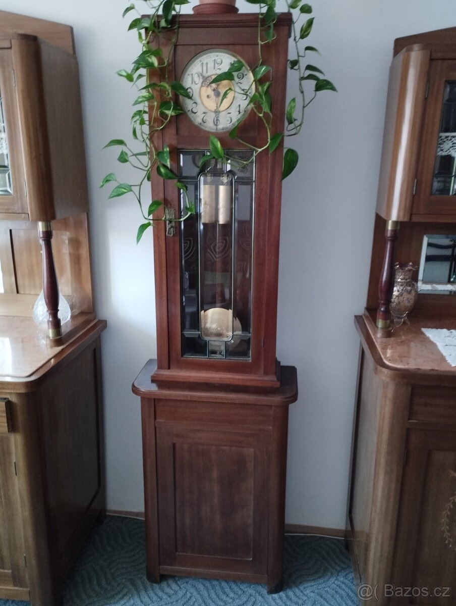 Starožitný nábytek - 3