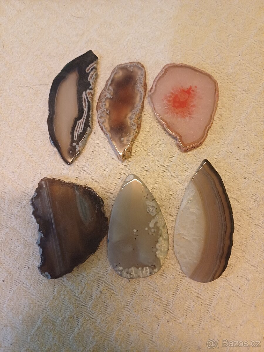 Acháty různých barev - 3