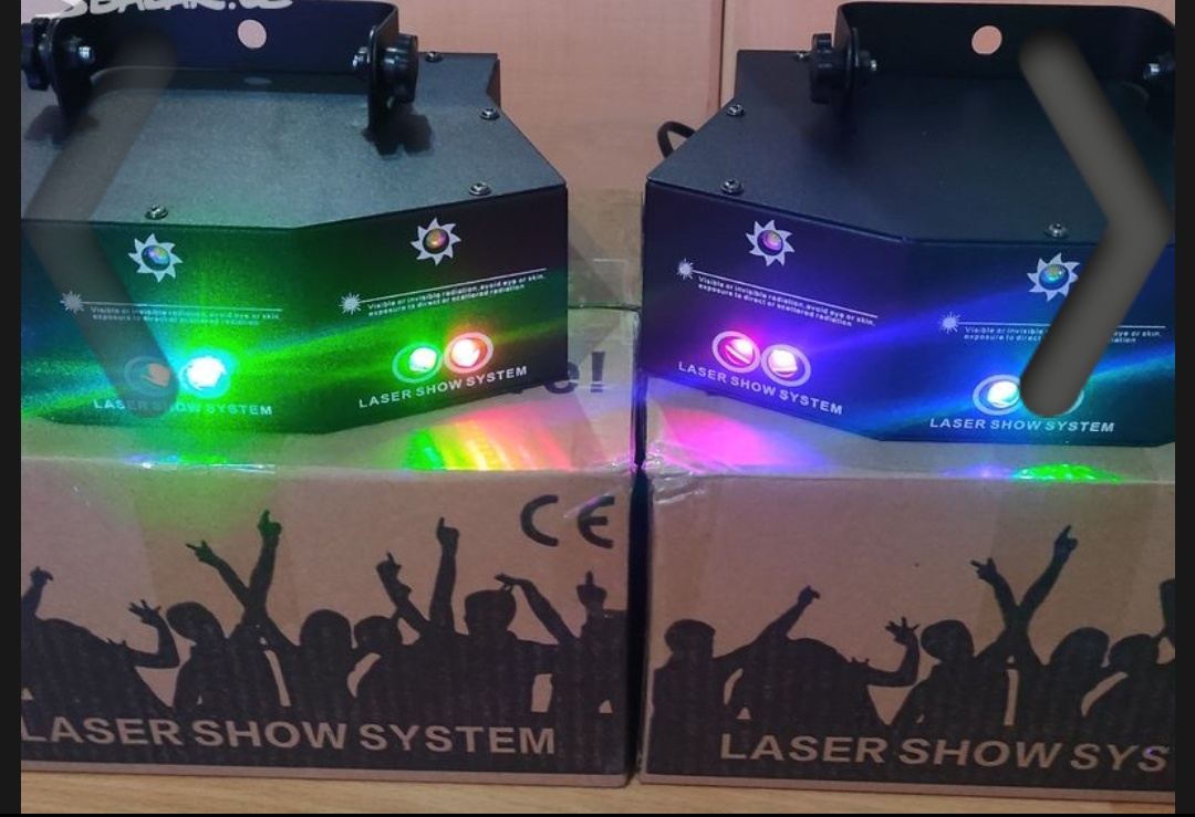2 ks Nové Laser / strobo 2v1 - 3