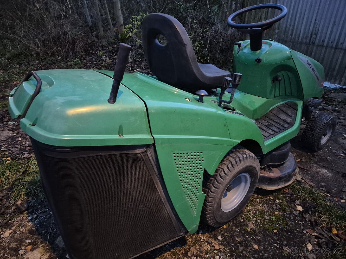 Zahradní sekací traktůrek, motor briggs stratton. - 3