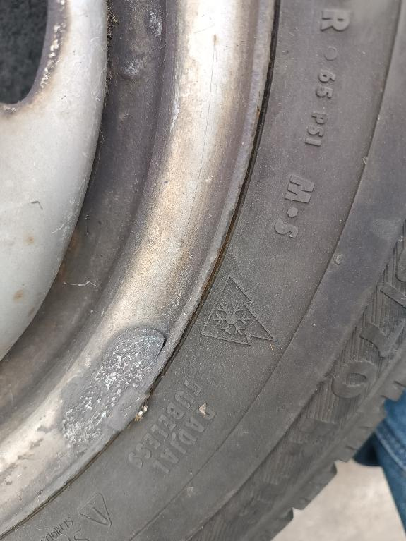 1 ocel. kolo - rezerva "15 Ford Tranzit - 600Kč - 3