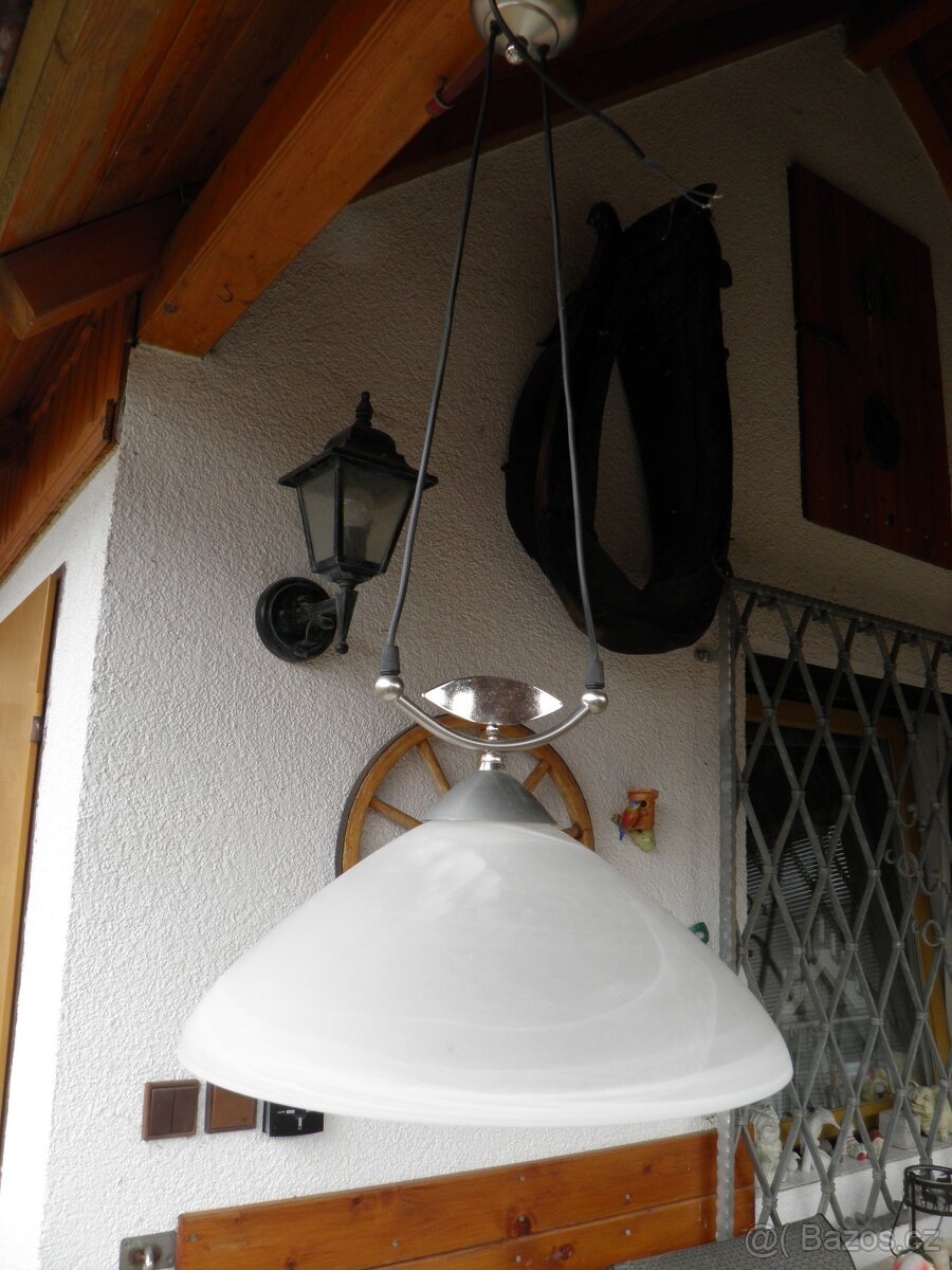 SKLENĚNÝ LUSTR - 3