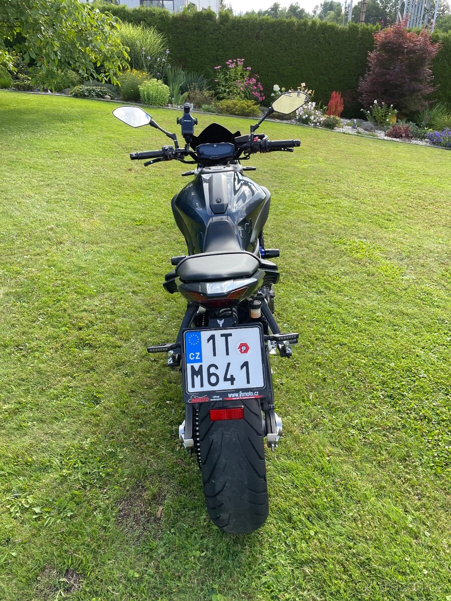 Yamaha MT07 - 3
