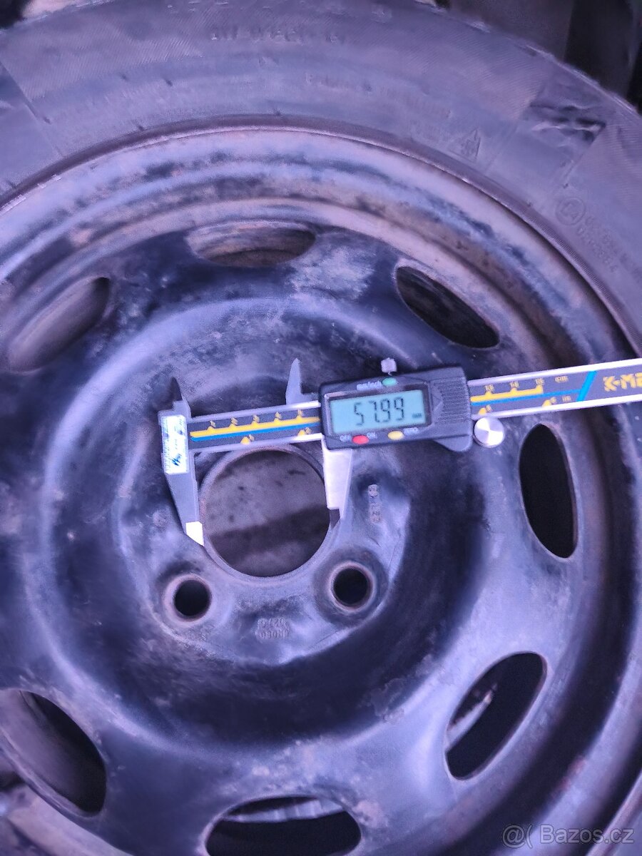 Celoroční pneu 175/70/13 - 3