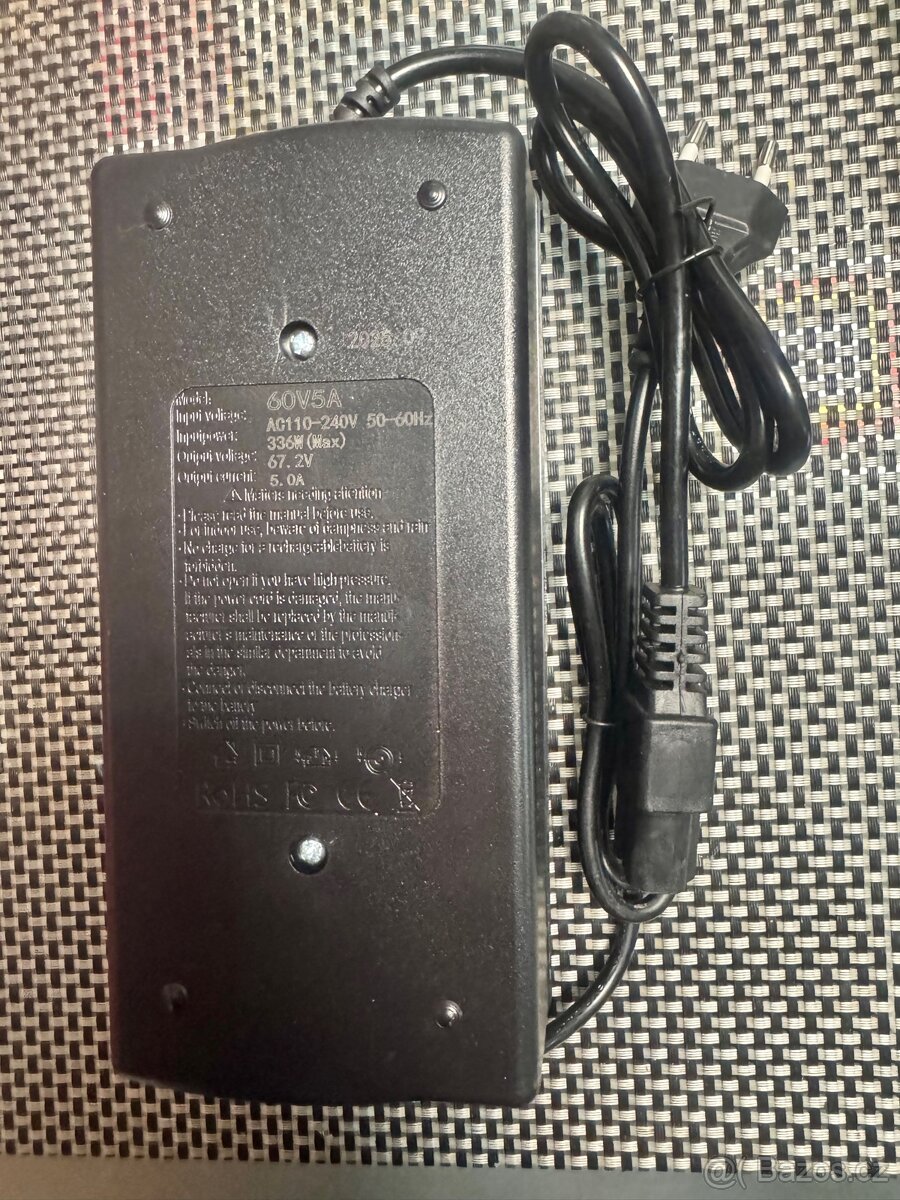 Nabíječka 67,2v 5a koloběžka/skutr - 3