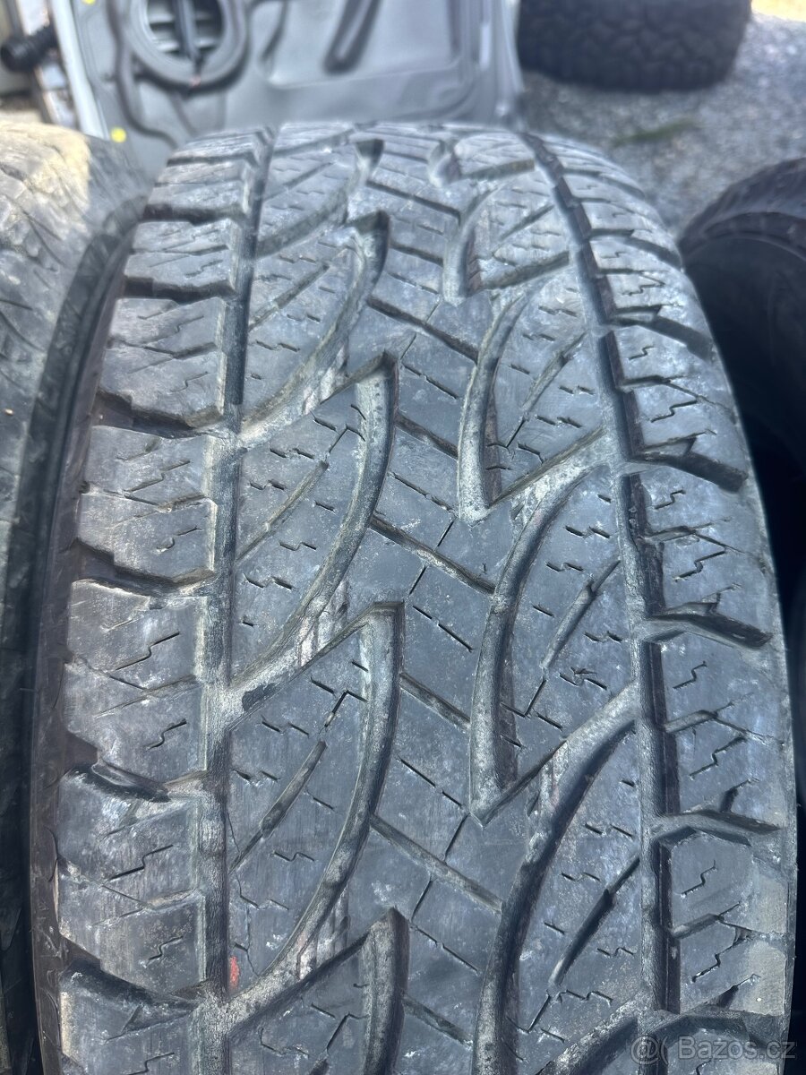 265/70 r15 - 3