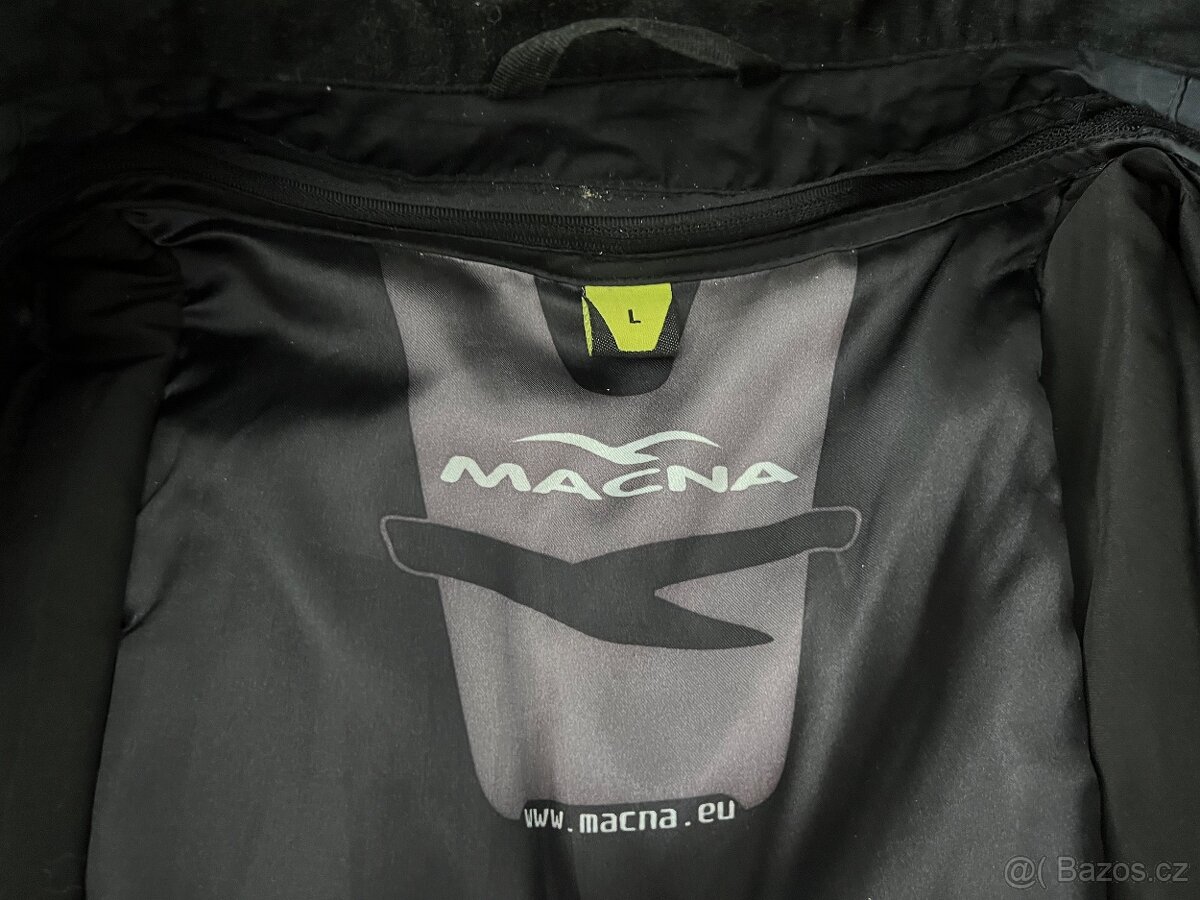 Bunda, kalhoty a boty - 3