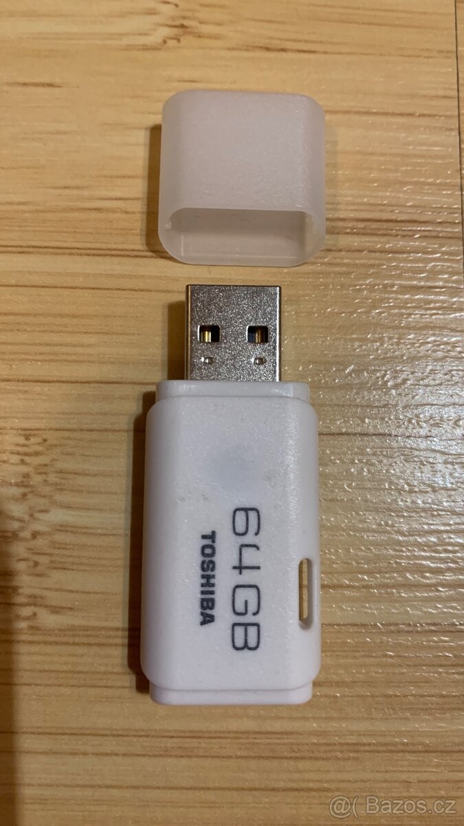 18 x USB Flash disk Toshiba U202 64 GB - 3