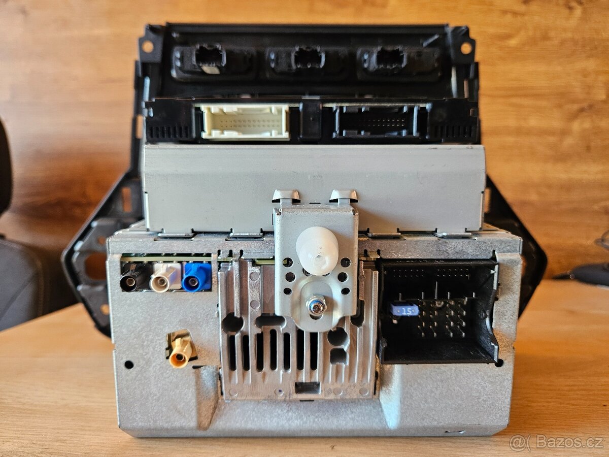 Ford - navigace MCA - 3