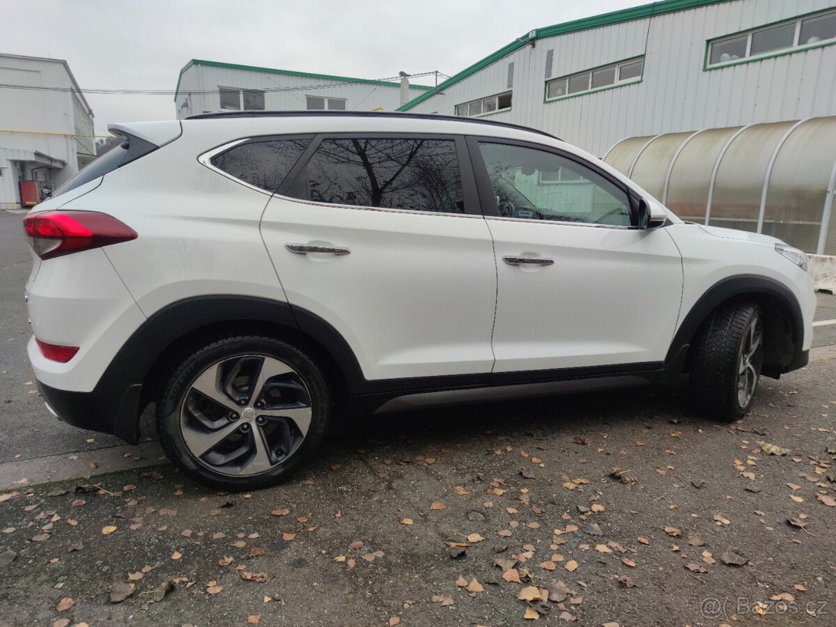 Hyundai Tucson 2.0 CRDi 4x4 Premium – 171 kW – Servis Hyunda - 3