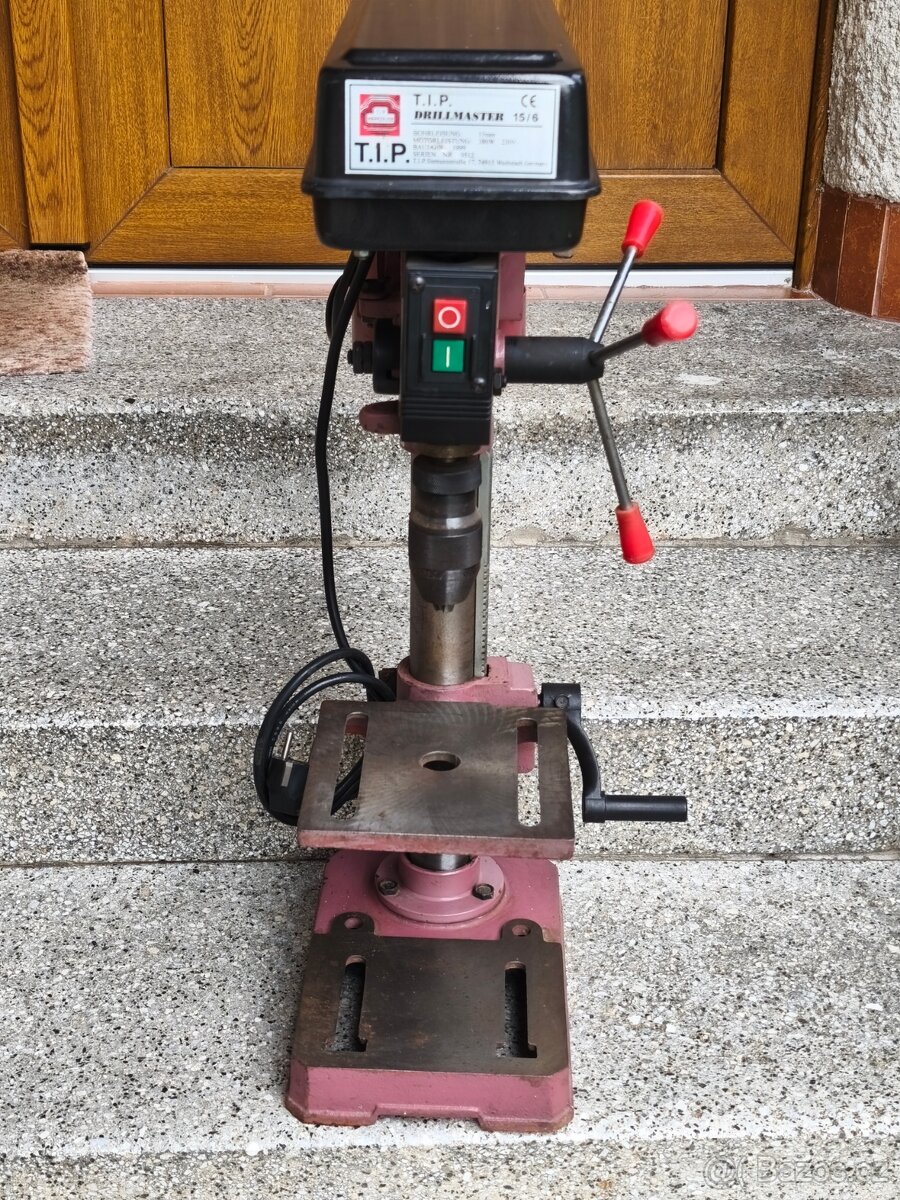 Prodám stolní LITINĚNOU vrtačku T.I.P. DRILLMASTER 15/6 -380 - 3