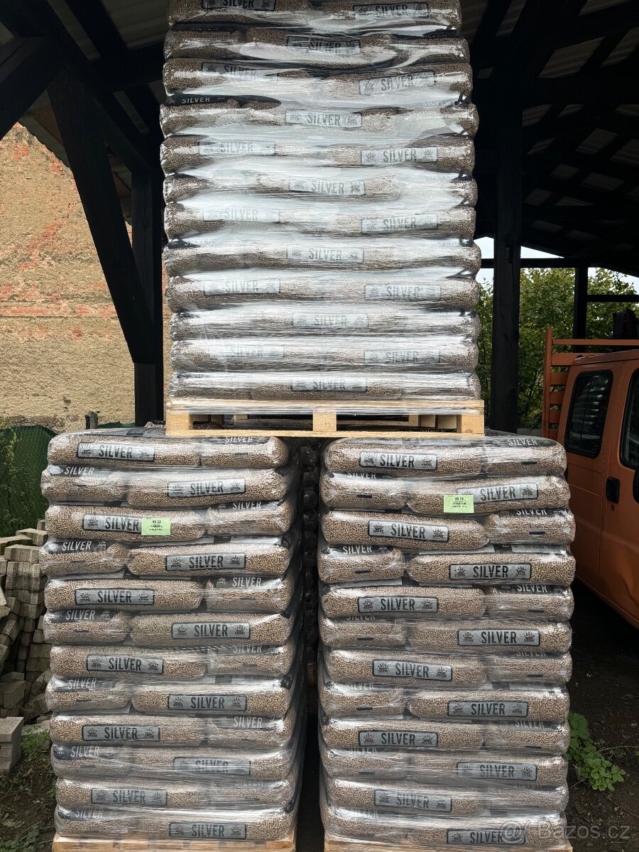 Pelety dřevěné 6mm české výroby - 3