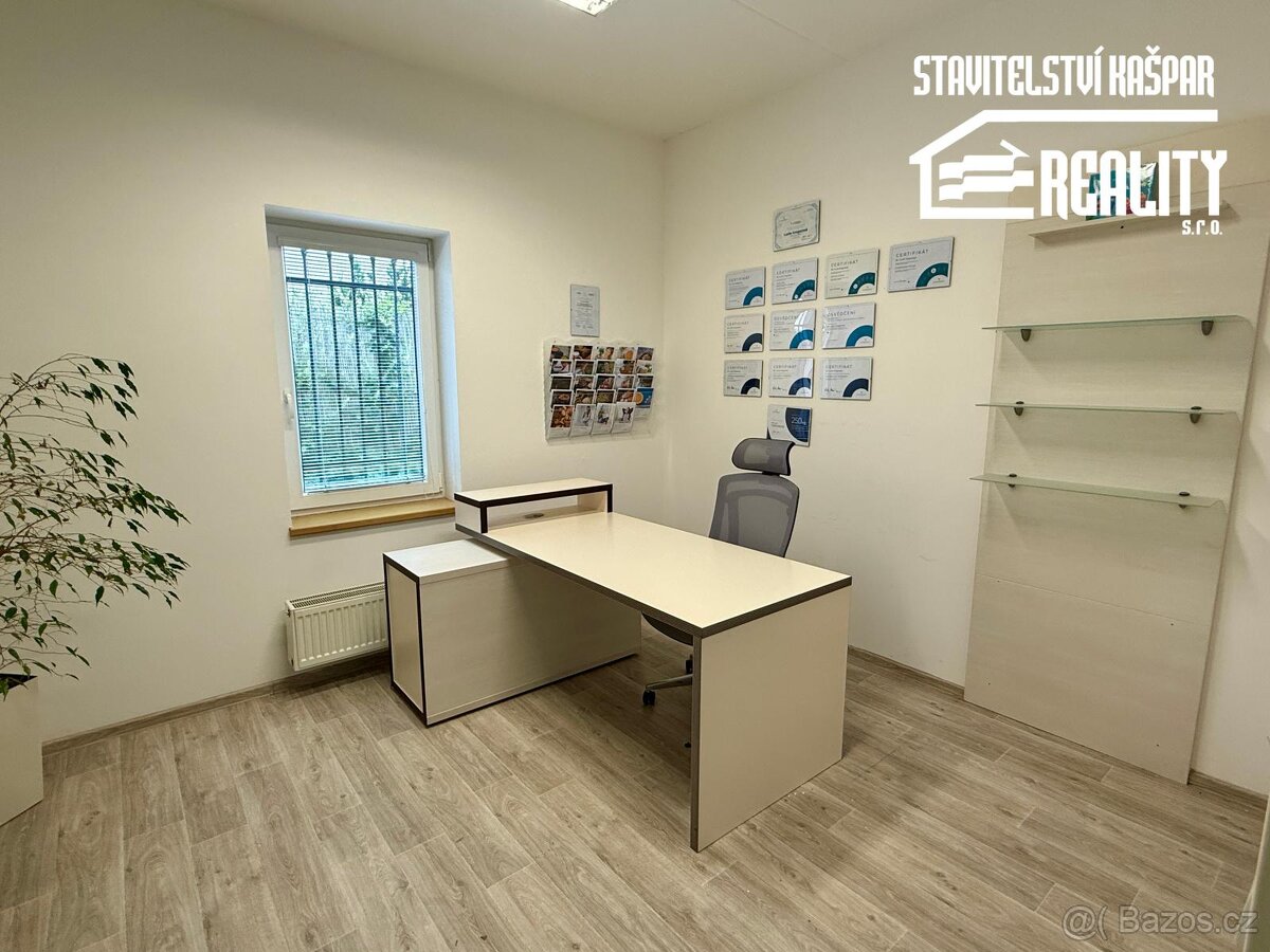 Pronájem obchodních prostor, Chrudim, ul. Ležáků - 3