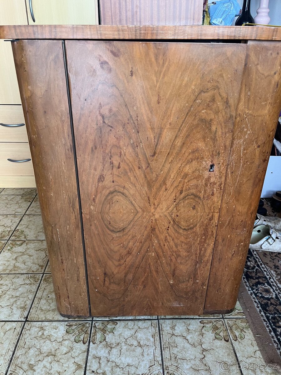 Starý šicí stroj Zetina - 3