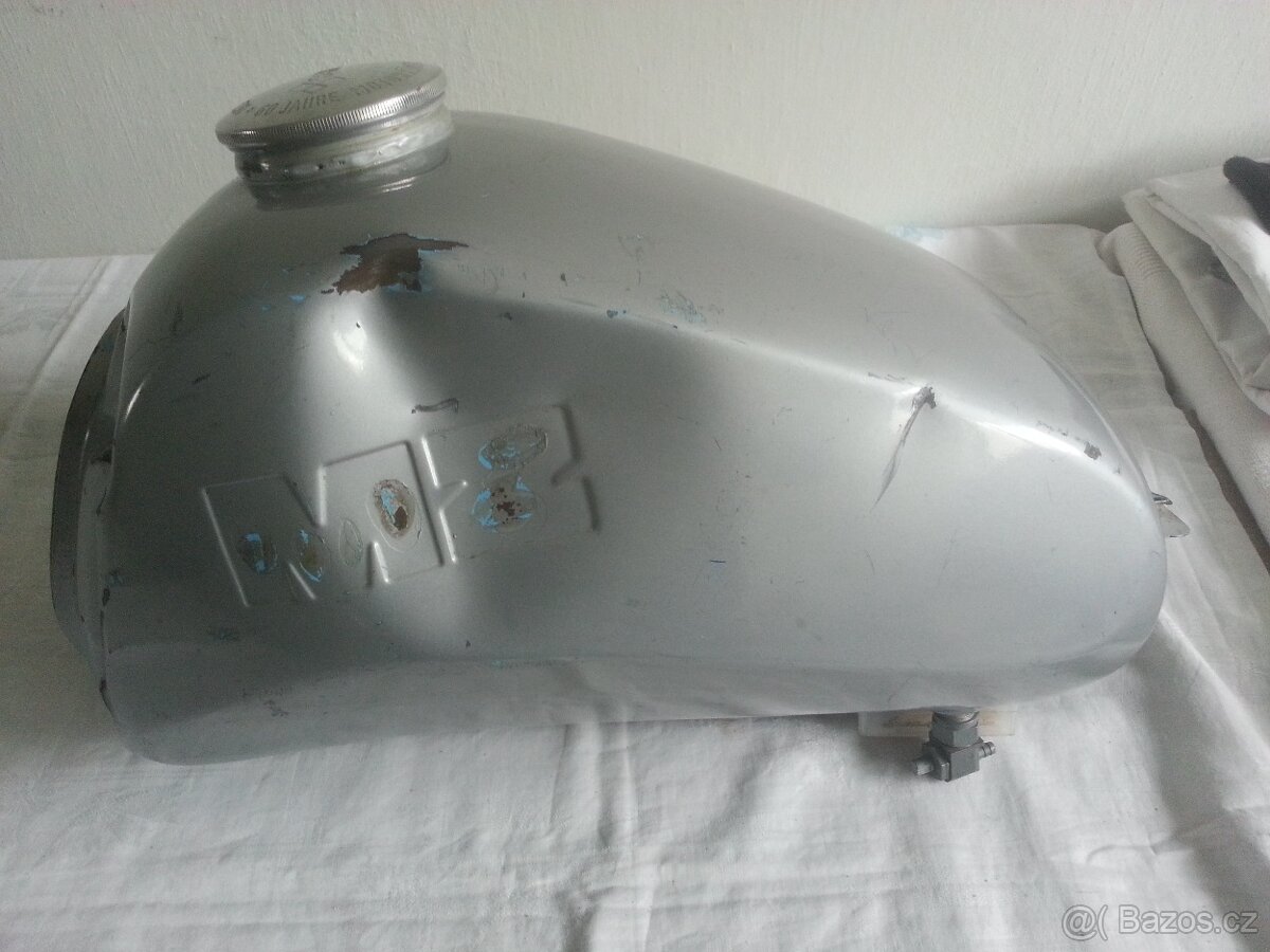 Originální nádrž na MZ 150 ETZ - 3