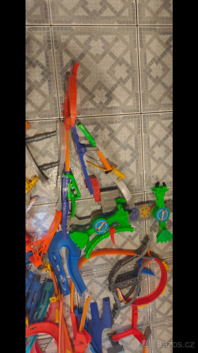 Hot Wheels jízda po zdi - 3