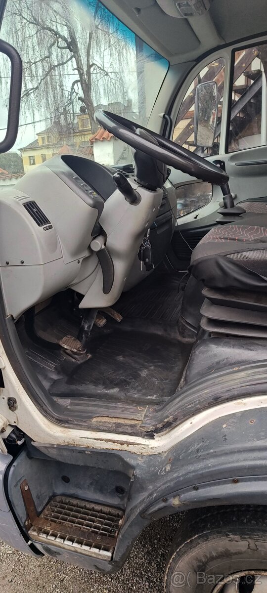 Hákový nosič kontejnerů AVIA - 3