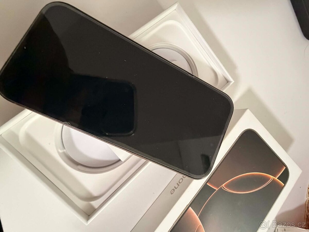 iPhone 16 Pro 128 GB - 3