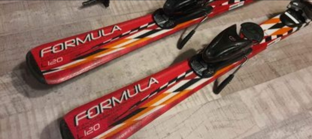 SJEZDOVÉ LYŽE FORMULA 120 - 3