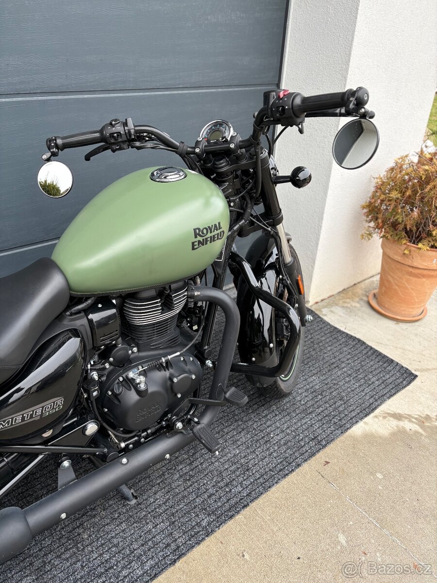 Royal Enfield meteor 350 - 3